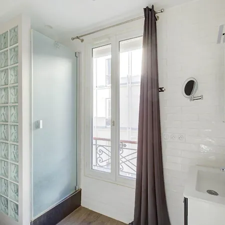 Eiffel Tower & Invalides - 1br - Cityapartmentstay Appartamento *