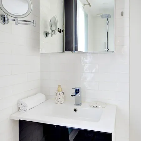 Eiffel Tower & Invalides - 1br - Cityapartmentstay * Parigi